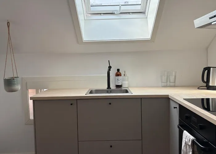 Apartment In The Middle Of In A Real Bergenshus From The 18th Century Bergen